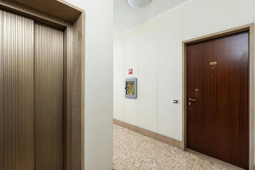 Fantastic Two Bedroom Zara 5Th Fl- Mirable Pm Milan