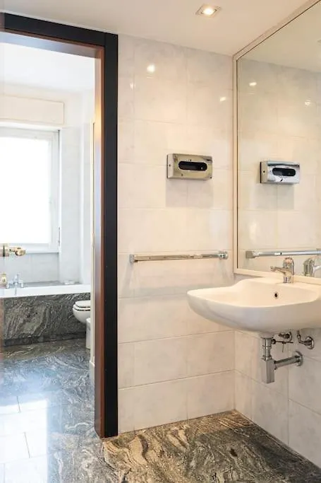 Fantastic Two Bedroom Zara 5Th Fl- Mirable Pm Milan