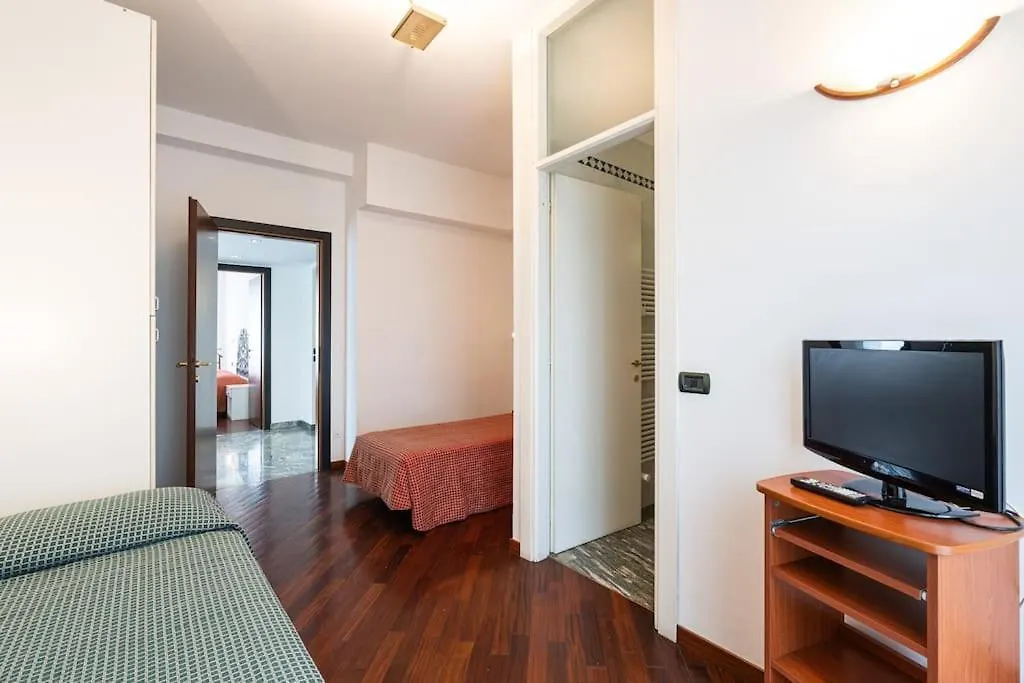 Fantastic Two Bedroom Zara 5Th Fl- Mirable Pm Milan Italy