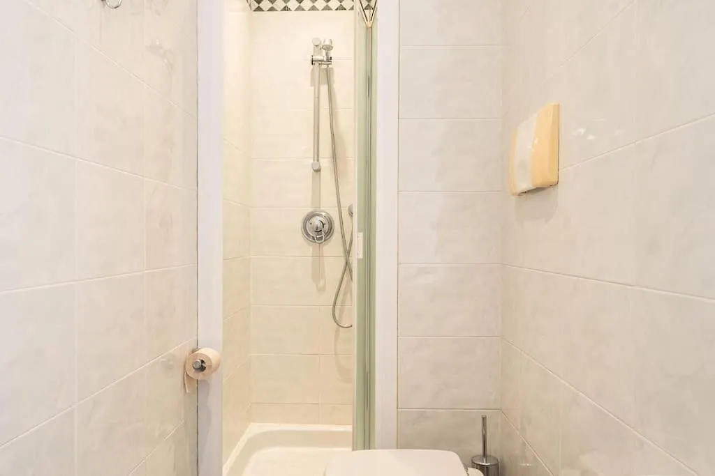 Fantastic Two Bedroom Zara 5Th Fl- Mirable Pm Milan