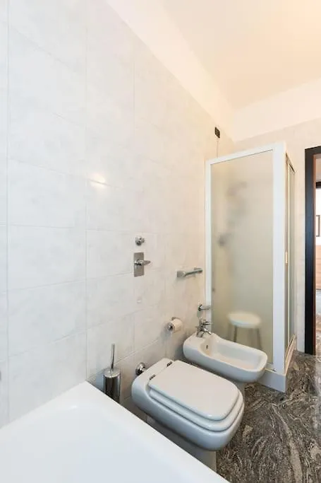 Apartment Fantastic Two Bedroom Zara 5Th Fl- Mirable Pm Milan Italy